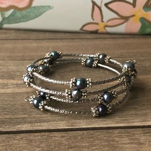 NWOT Pearl Bracelet